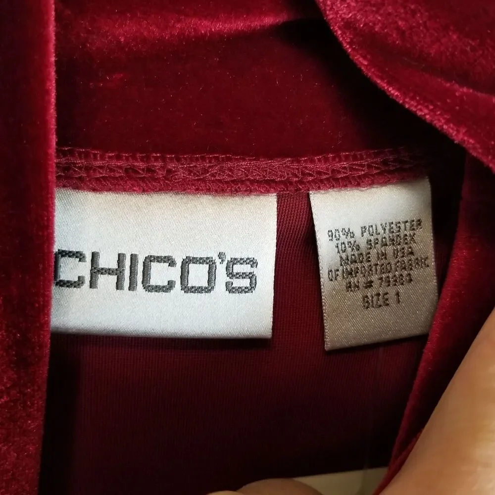 Chicos Aspen Red Velvet Mock Neck Top Sz M Classic Stretch Holiday Wedding Guest